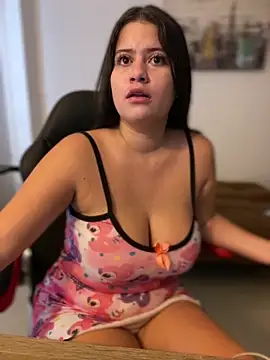 Snapshot of Natalia_Cleark09 chatting on 03/13/25, 03:06 Natalia Cleark09 online show from 03/13/25, 03:06