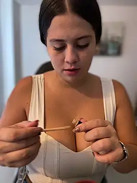 Snapshot of Natalia_Cleark09 chatting on 03/15/25, 05:04 Natalia Cleark09 online show from 03/15/25, 05:04