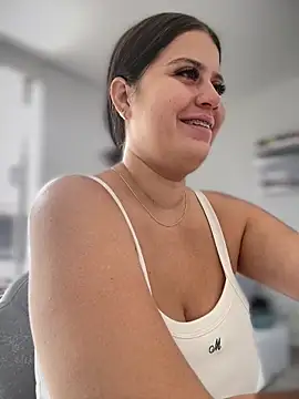 Snapshot of Natalia_Cleark09 chatting on 11/26/25, 03:24 Natalia Cleark09 online show from 11/26/25, 03:24