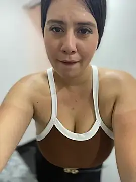 Natalia Cleark09 online show from 02/05/26, 07:51