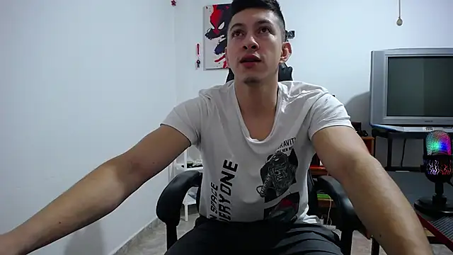 Iam yourbabyprincess XD online show from 10/31/25, 11:06