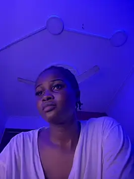 Snapshot of t-Booty_risky_ chatting on 01/14/25, 02:00 t-Booty risky online show from 01/14/25, 02:00