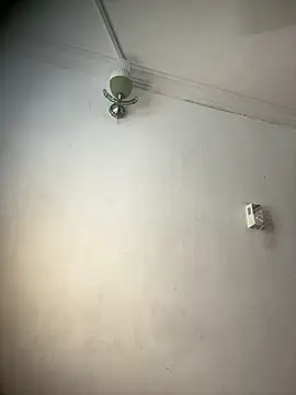 Snapshot of t-Booty_risky_ chatting on 02/19/25, 01:28 t-Booty risky online show from 02/19/25, 01:28