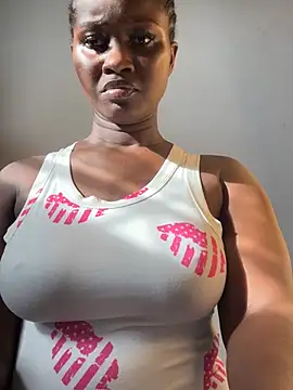 Snapshot of t-Booty_risky_ chatting on 02/24/25, 01:42 t-Booty risky online show from 02/24/25, 01:42