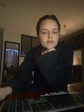 Scarletleon77 online show from 03/26/26, 11:10