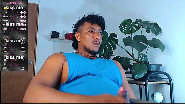 yosoy enzo2020 online show from 02/27/25, 02:42