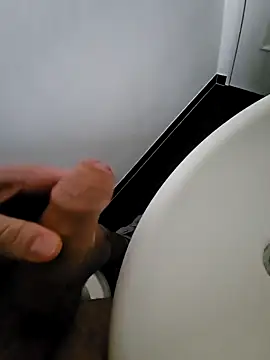 Snapshot of thesmiledoc chatting on 01/19/25, 11:01 thesmiledoc online show from 01/19/25, 11:01