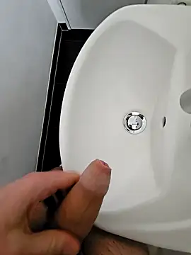 Snapshot of thesmiledoc chatting on 02/09/25, 11:36 thesmiledoc online show from 02/09/25, 11:36