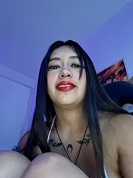 Snapshot of Hot_sophie_ chatting on 01/07/25, 10:30 Hot sophie  online show from 01/07/25, 10:30