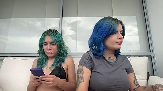 SinisterDarling online show from 11/03/25, 09:27