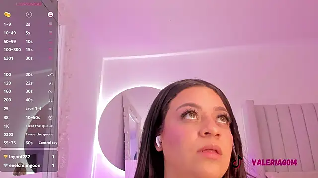 sarah-bonneth online show from 02/16/25, 07:16