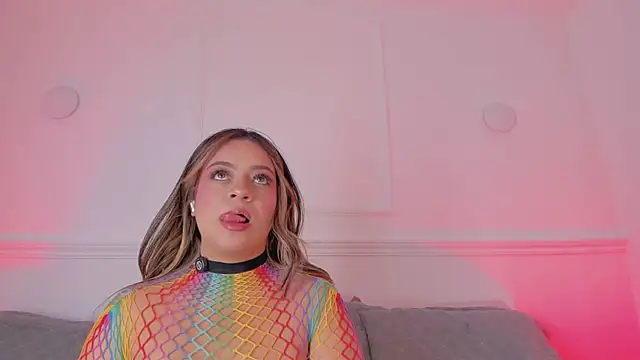 sarah-bonneth online show from 04/07/26, 11:43