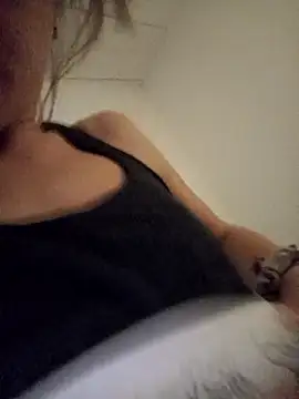 Cristina02 online show from 04/28/26, 10:59