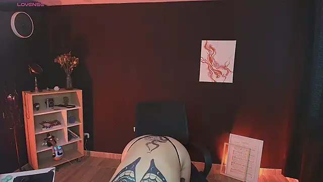  WednesdayFriday  online show from 09/12/25, 02:06