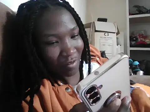 Snapshot of just_nala chatting on 05/05/26, 08:33 just nala online show from 05/05/26, 08:33