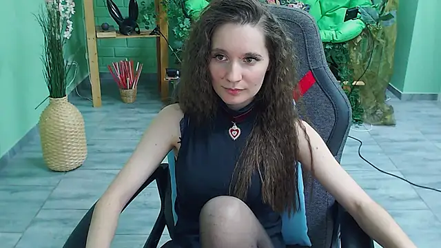 Miss Barbara  online show from 02/28/25, 11:34