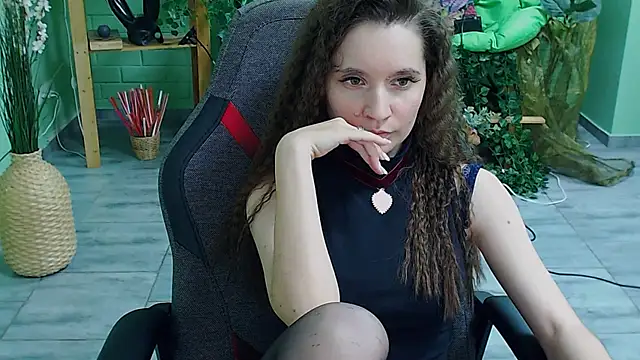 Miss Barbara  online show from 03/03/25, 10:52