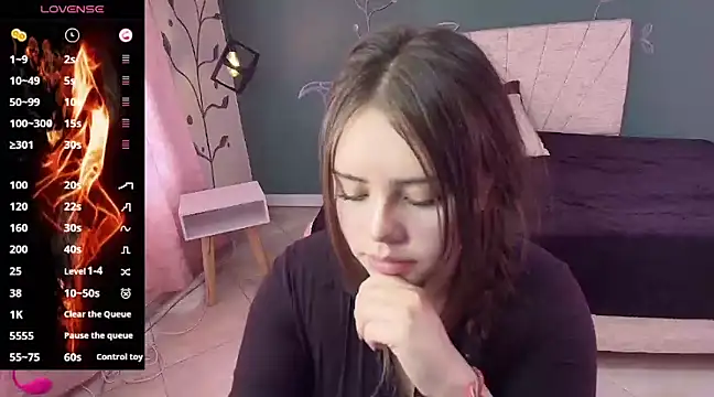 Snapshot of MariamCute_ chatting on 03/14/25, 07:55 MariamCute online show from 03/14/25, 07:55