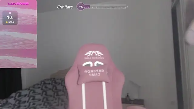 Snapshot of SweetieKendl chatting on 01/04/25, 01:31 SweetieKendl online show from 01/04/25, 01:31