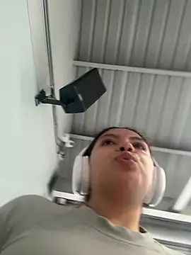 Nathcurly  online show from 04/21/26, 08:44