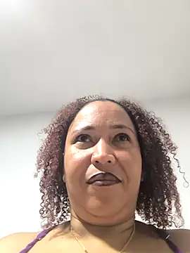 Snapshot of debboraWagner chatting on 09/29/25, 12:43 debboraWagner online show from 09/29/25, 12:43