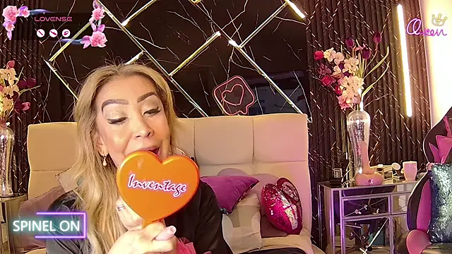 EvelinaGrey online show from 04/23/26, 09:41