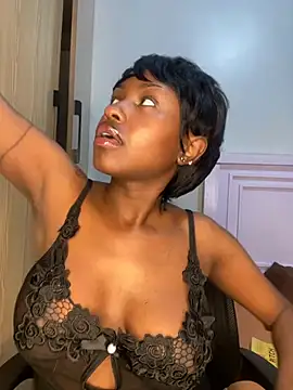 hot daily online show from 02/03/25, 10:32