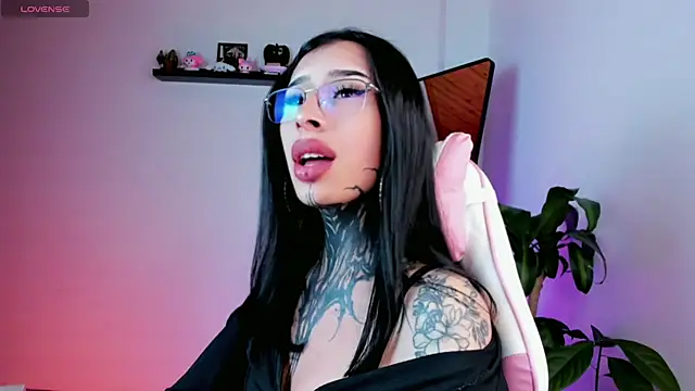 kali ka  online show from 04/21/26, 02:51