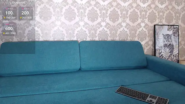 Snapshot of Louise_Lavender chatting on 12/10/24, 03:20 Louise Lavender online show from 12/10/24, 03:20