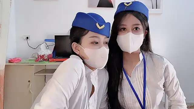 Mono-Stewardesss online show from 01/15/26, 04:00