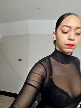 QueenTricks1 online show from 02/24/26, 09:18