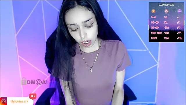 lilylouisee online show from 06/13/26, 08:51
