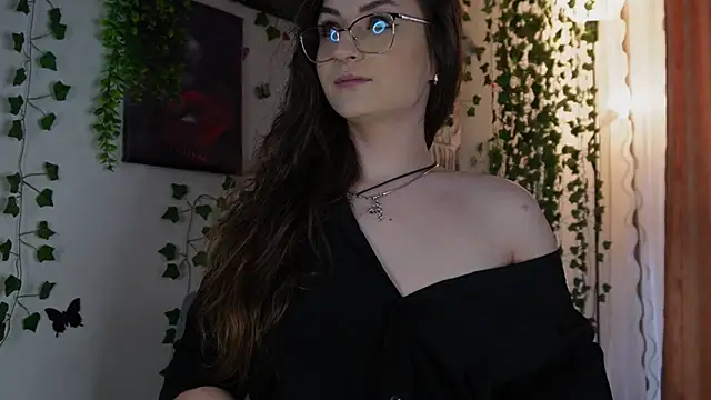 NaughtYHomemadE online show from 02/04/25, 12:22