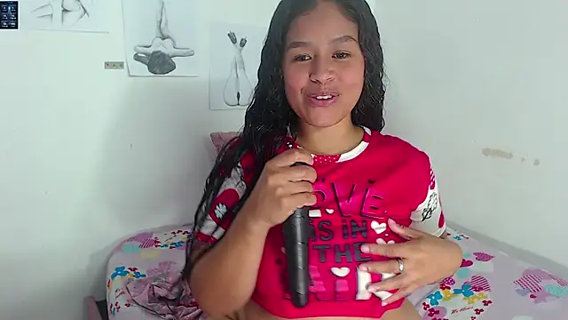 Snapshot of Hazel_donna chatting on 11/22/25, 07:07 Hazel donna online show from 11/22/25, 07:07