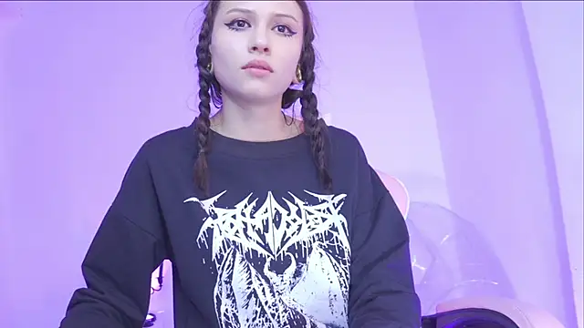 Stryxcy online show from 12/17/24, 01:07