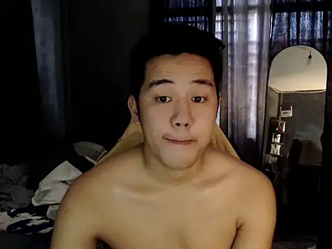 xgregor07 online show from 12/03/25, 05:26