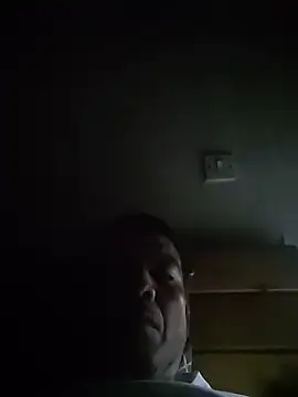 Snapshot of Beijing2000 chatting on 10/13/25, 08:09 Beijing2000 online show from 10/13/25, 08:09