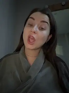 ellie ssexy online show from 10/28/25, 04:16