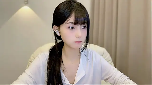 Snapshot of SHUIshui_ chatting on 09/28/25, 12:54 SHUIshui online show from 09/28/25, 12:54