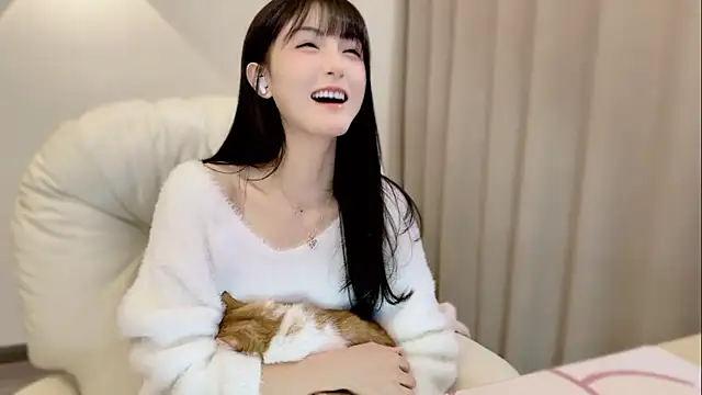 Snapshot of SHUIshui_ chatting on 10/21/25, 01:01 SHUIshui online show from 10/21/25, 01:01