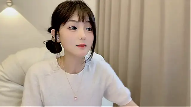 Snapshot of SHUIshui_ chatting on 11/05/25, 12:27 SHUIshui online show from 11/05/25, 12:27