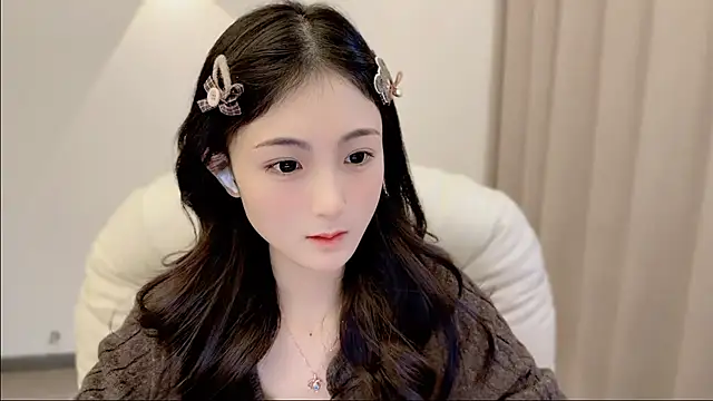 Snapshot of SHUIshui_ chatting on 12/23/25, 07:39 SHUIshui online show from 12/23/25, 07:39