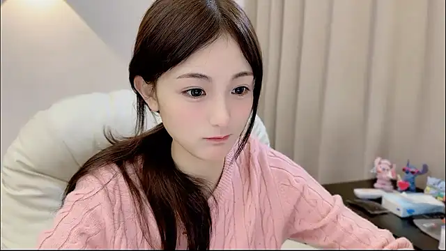 Snapshot of SHUIshui_ chatting on 01/18/26, 07:23 SHUIshui online show from 01/18/26, 07:23