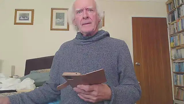 Snapshot of WaverlyKernow chatting on 01/02/25, 12:57 WaverlyKernow online show from 01/02/25, 12:57