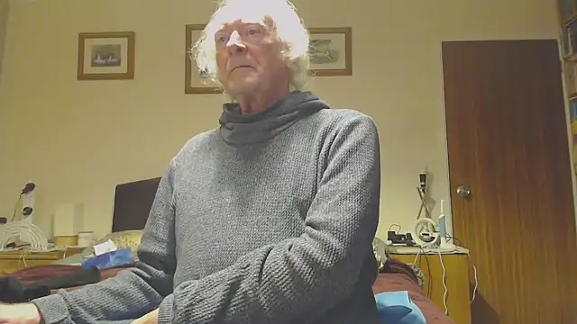 Snapshot of WaverlyKernow chatting on 01/04/25, 09:20 WaverlyKernow online show from 01/04/25, 09:20