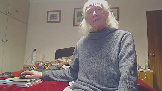 WaverlyKernow online show from 11/26/25, 11:33