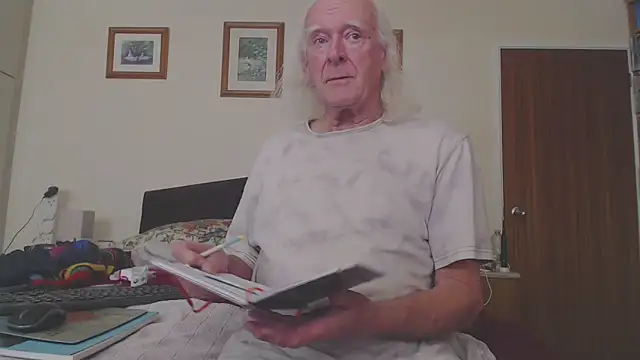 WaverlyKernow online show from 11/30/25, 12:09