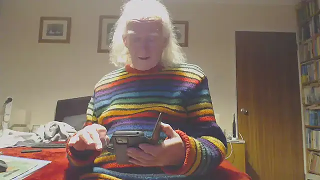 WaverlyKernow online show from 01/06/26, 04:11