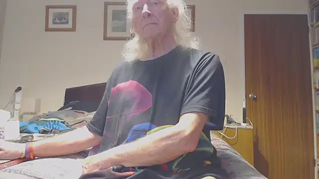 WaverlyKernow online show from 03/02/26, 09:05