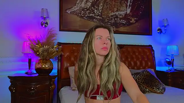 Real Tini online show from 11/07/25, 06:02